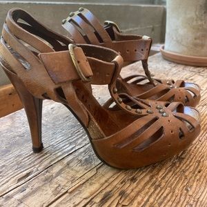 Pedro Garcia platform leather sandal